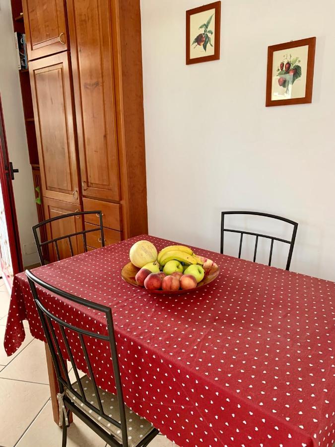 L'Angolo Verde Apartment มอนคาลีเอรี ภายนอก รูปภาพ