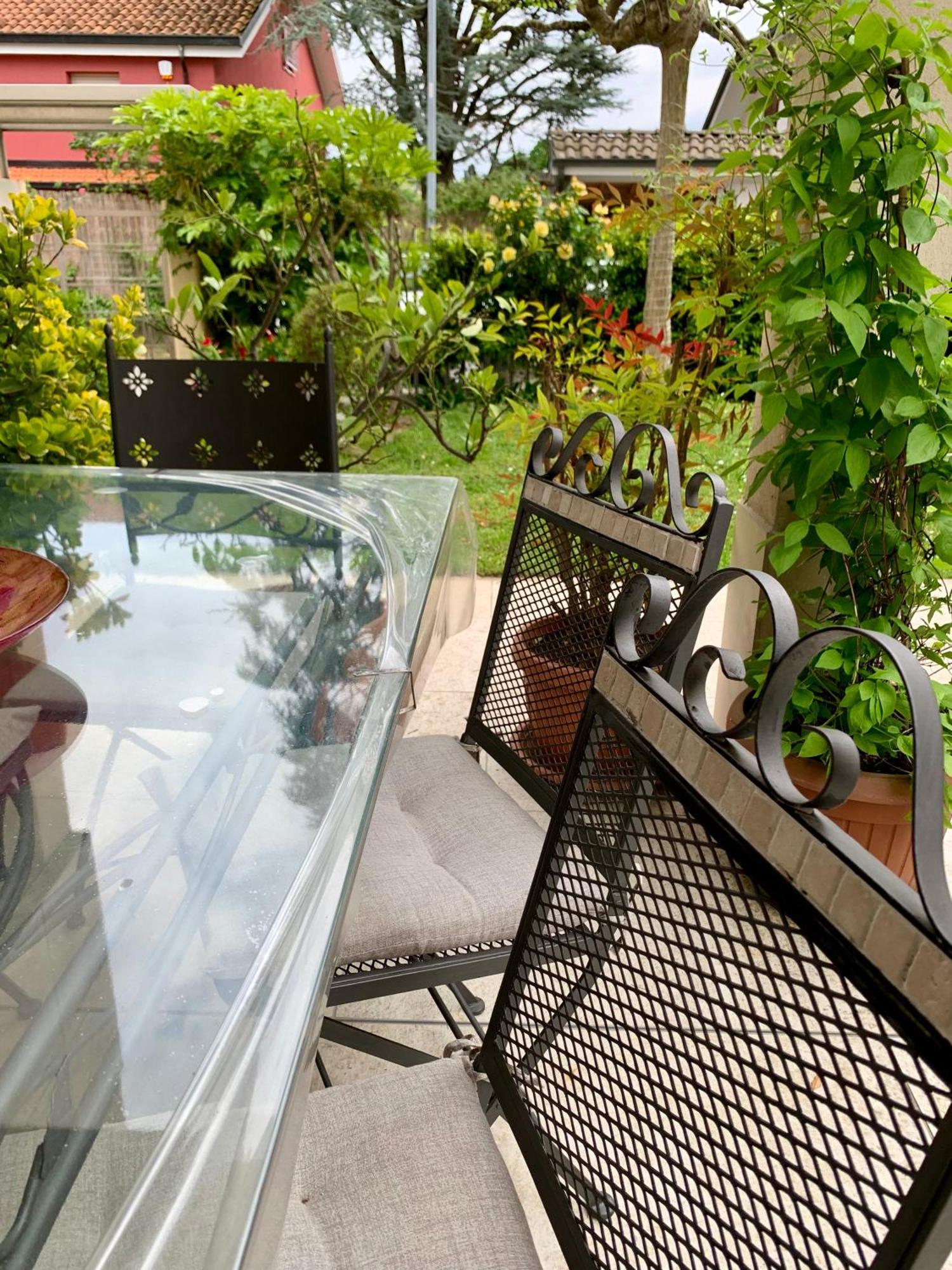 L'Angolo Verde Apartment มอนคาลีเอรี ภายนอก รูปภาพ