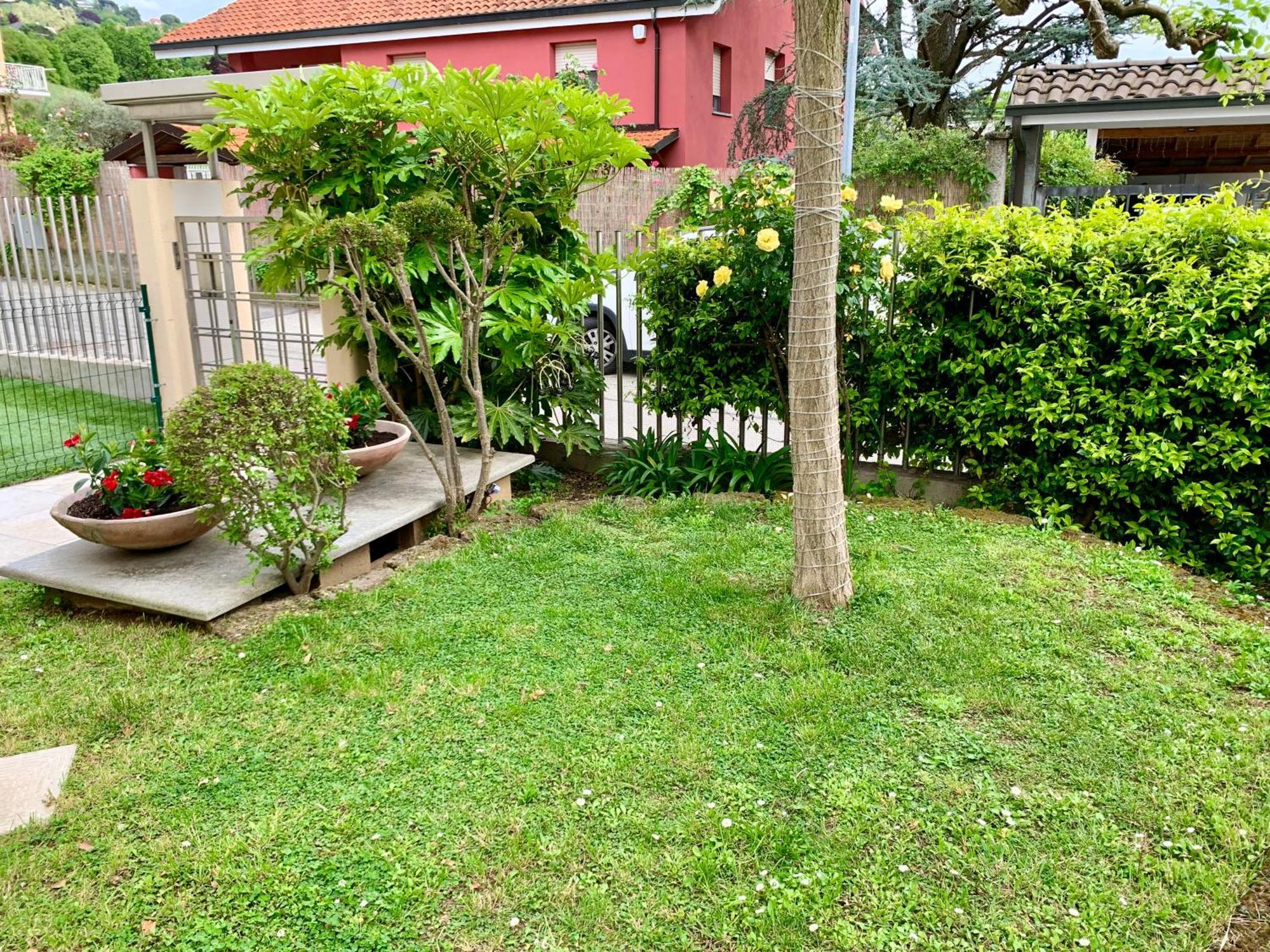 L'Angolo Verde Apartment มอนคาลีเอรี ภายนอก รูปภาพ